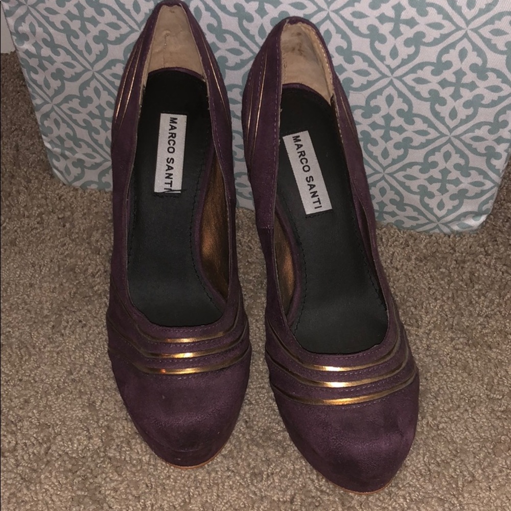 Purple Pumps with Gold Stripes